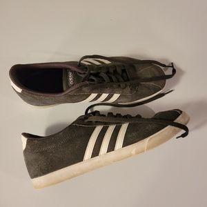 Adidas grey suede vintage style sneakers